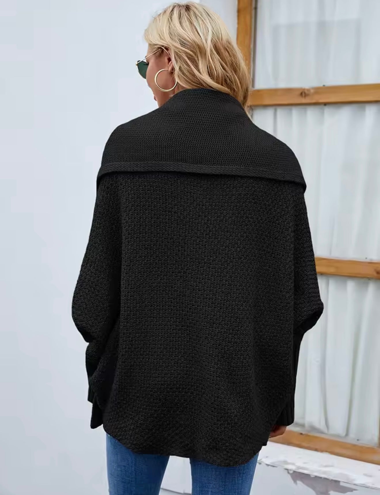 Džemper ANATA - crna